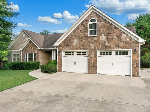 1545 Seven Oaks Dr, Morristown, TN 37814