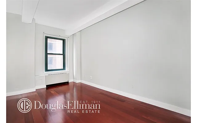 Rented by Douglas Elliman | media 26