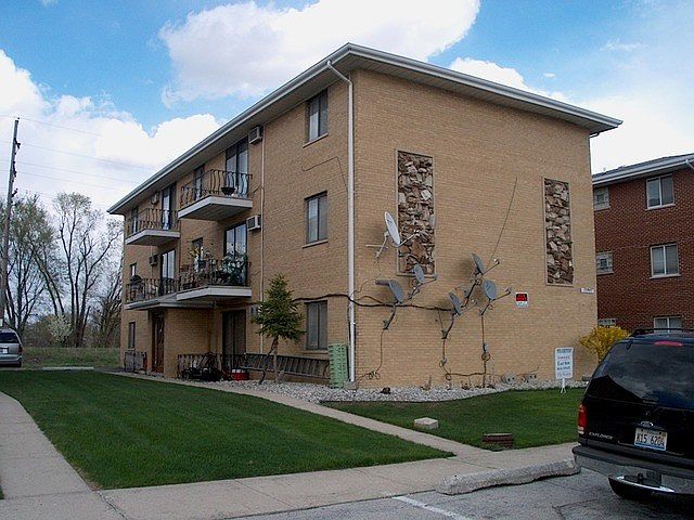 1st image of 17711 Park Blvd