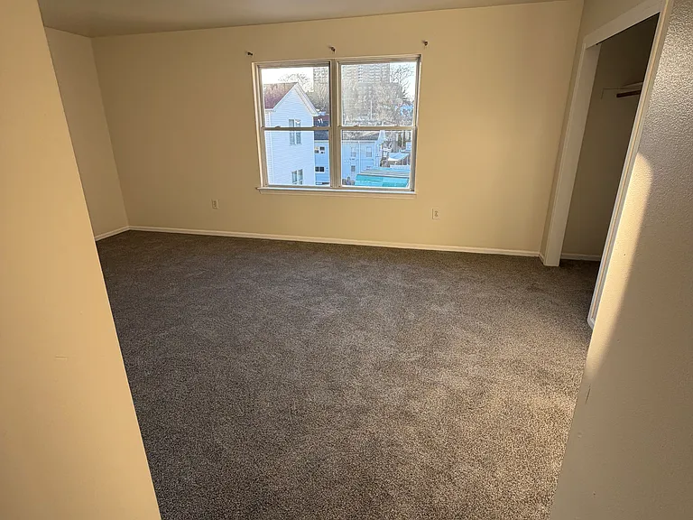 49 Lincoln Ave #2 — Photo 2