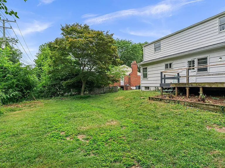 577 Brook Rd — Photo 22