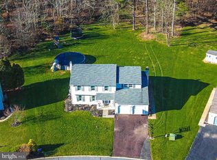 1720 Pine Creek Dr, Quakertown, PA 18951
