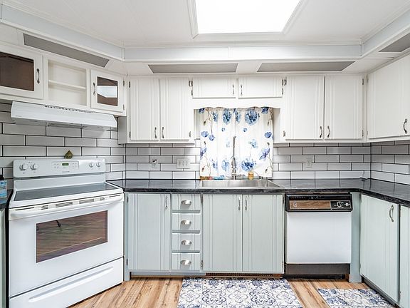 5th image of 70 Shumway St Lot 47