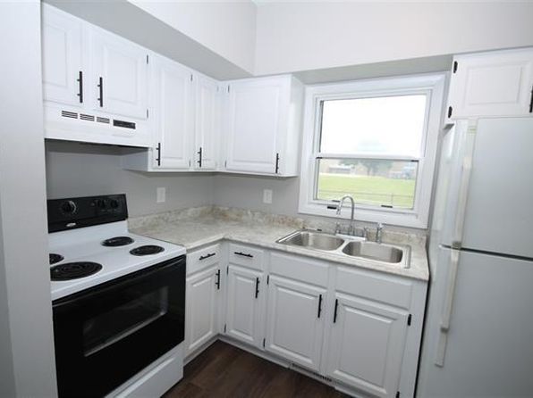 49 W 11th St