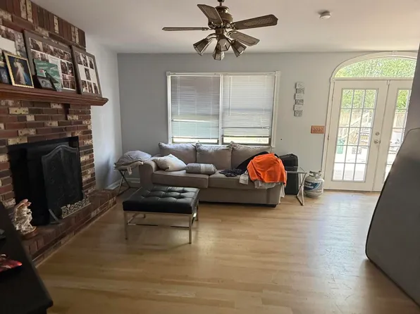 347 Trenton Avenue N, Bayville, NJ 08721