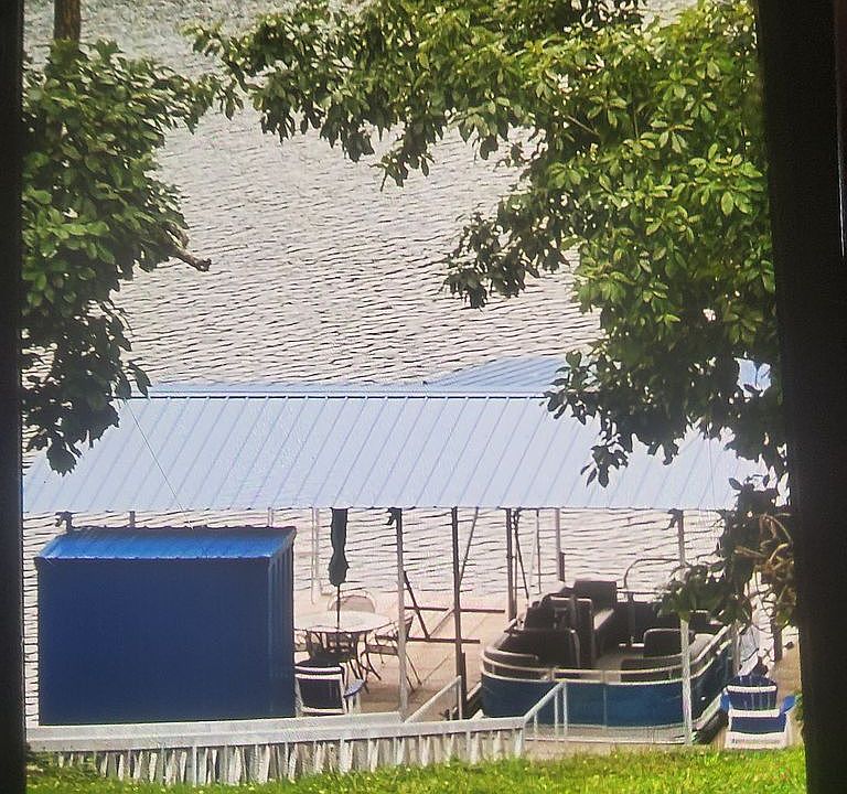 Dock