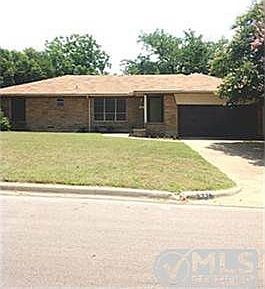 1st image of 531 Highlands Dr