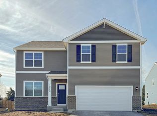 1000 Leeward Ln, Pingree Grove, IL 60140