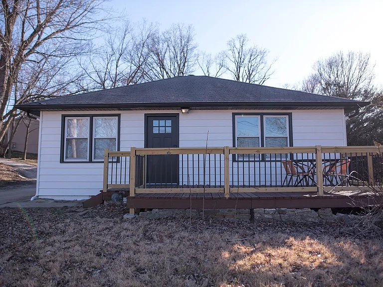 5522 N Bennington Ave — Photo 27