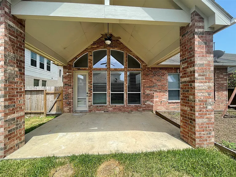 6326 Bennington Springs Dr — Photo 20