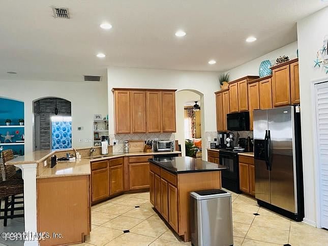 1st image of 3139R Wandering Oaks Dr