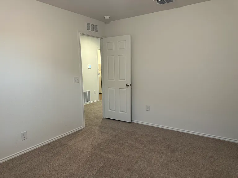 4164 Nullah St — Photo 10