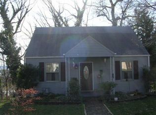 2010 Holly Rd NE, Roanoke, VA 24012