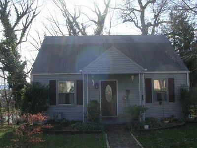 2010 Holly Rd NE, Roanoke, VA, 24012