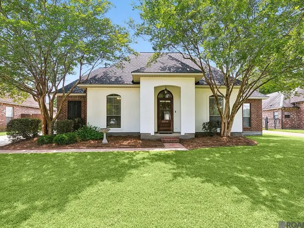 29259 Red Willow Dr, Denham Springs, LA 70726