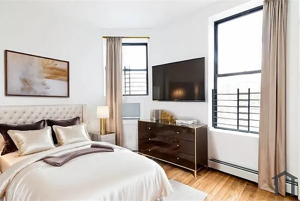 579 E 168th St #3 — Photo 3