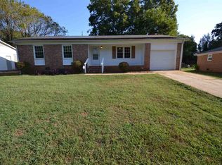 117 Lynn St, Greer, SC 29651