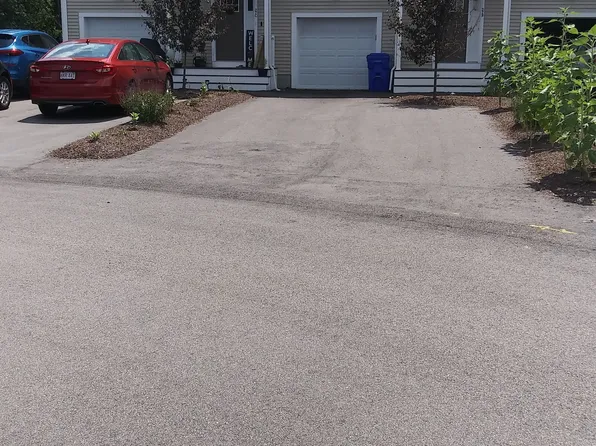 27 Dora Dr #B, Taunton, MA 02780