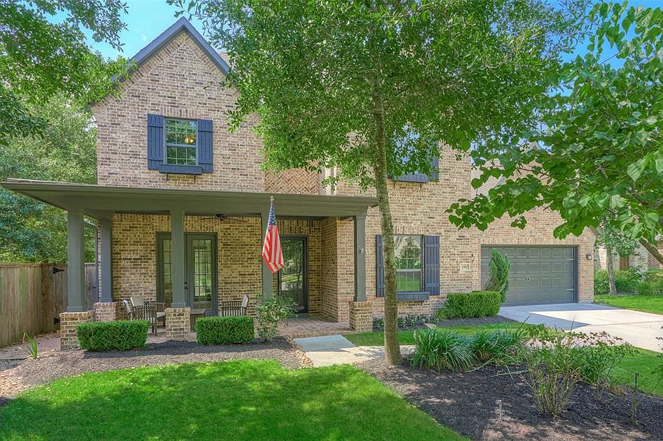 1st image of 154 S Waterhaven Cir