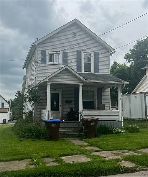 2nd image of 515 Davis St