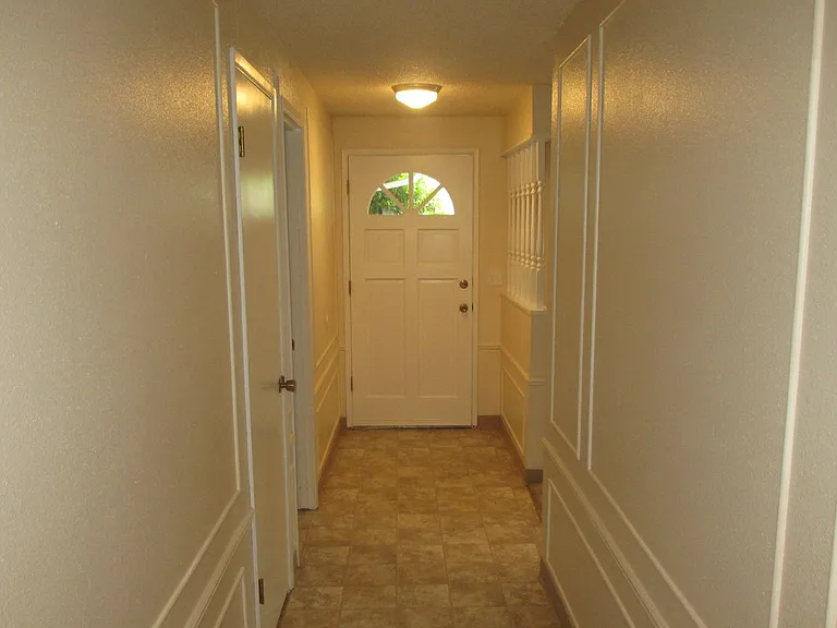 10621 140th Street Ct E — Photo 3