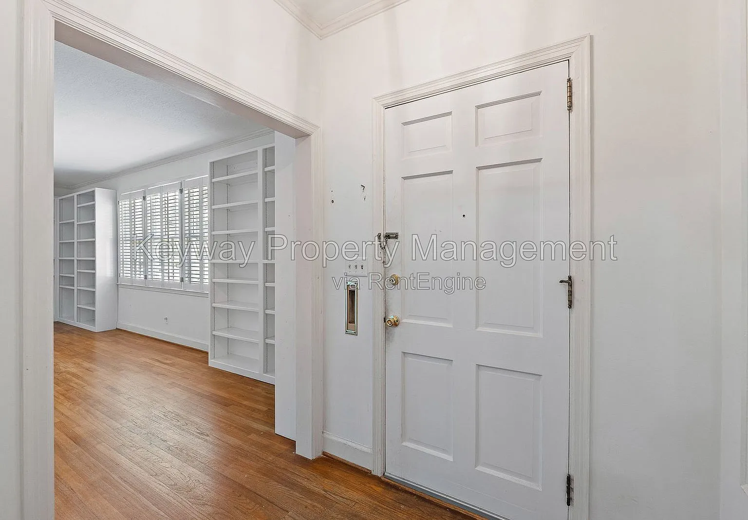 2 bed, 2.0 bath, 2271 sqft, $1,930 — Photo 2