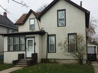 430 N Poplar St, Waukegan, IL