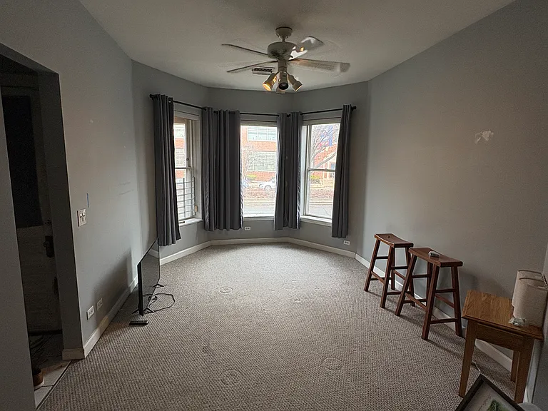 1651 W Irving Park Rd — Photo 1