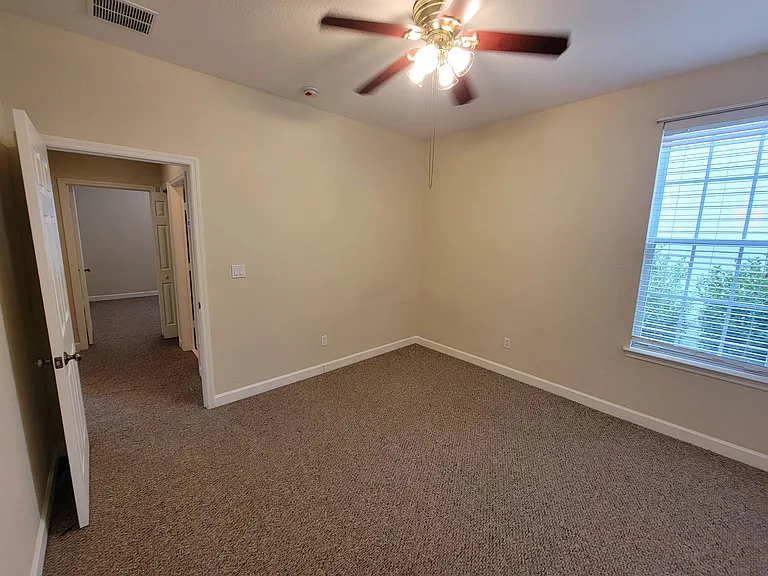 4247 Raleigh Way — Photo 16