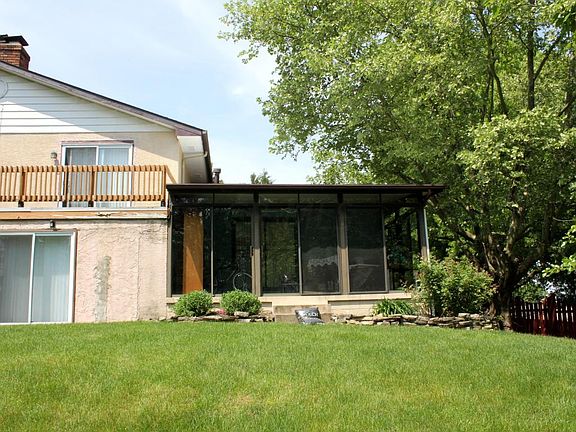 5th image of 5719-5721 Saranac Dr
