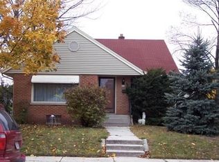 810 N 28th St, Sheboygan, WI 53081