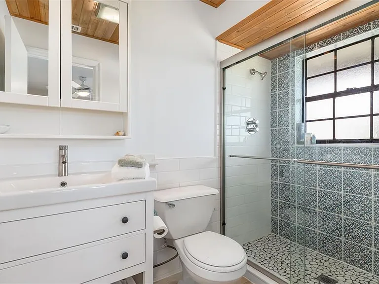 9498 Alborado Rd — Photo 36