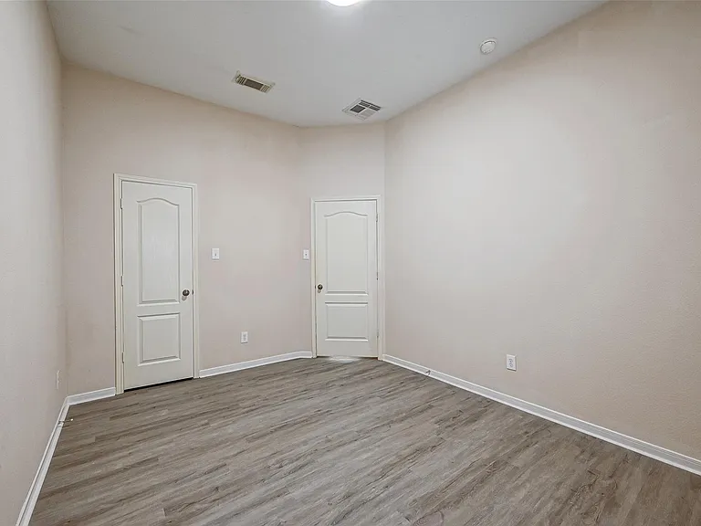 6923 Grants Hollow Ln — Photo 28