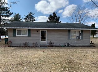 N9327 E Silver Spring Dr, Neshkoro, WI 54960