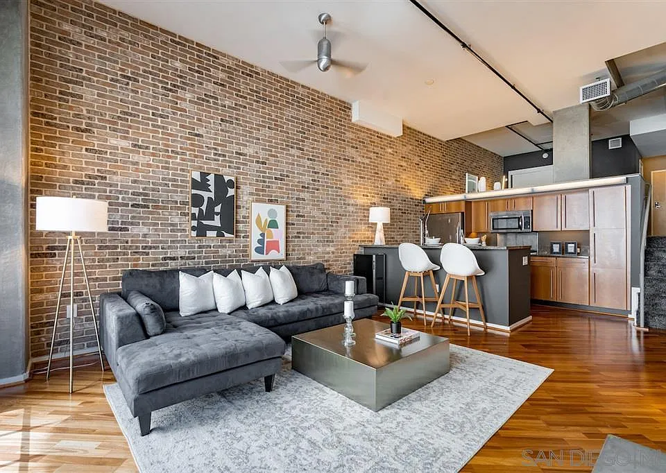 350 11th Ave #335