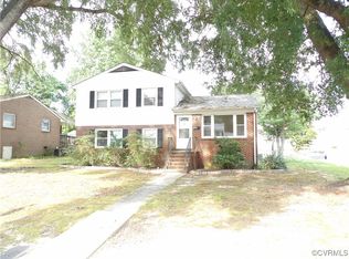 614 Old Town Dr, Colonial Heights, VA 23834