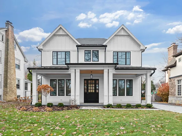 150 Linden Ave, Glencoe, IL 60022