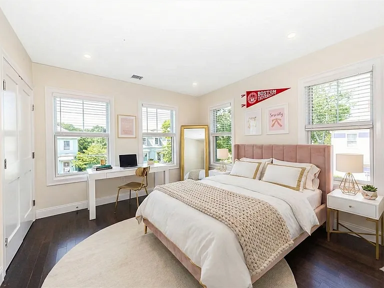 120 Jerome St #121 — Photo 9
