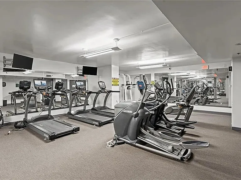 600 E Admiral Blvd #1003 — Photo 24