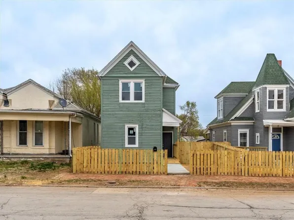 909 S 16th St, Saint Joseph, MO 64503