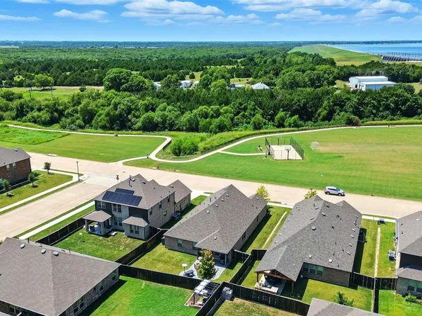 5727 Miriam Dr, Forney, TX 75126