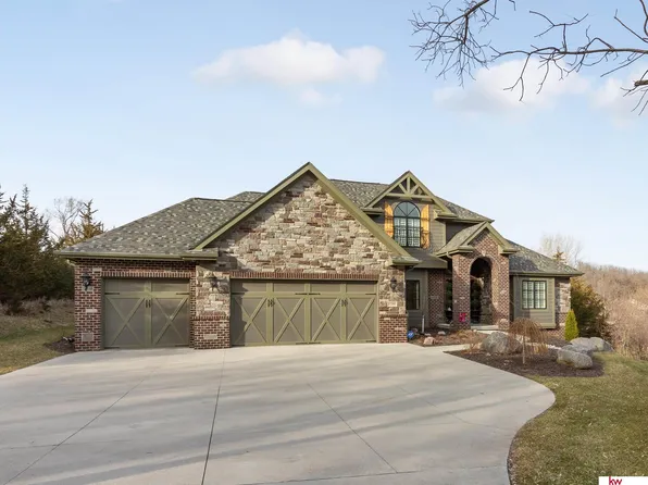 2386 Clark St, Blair, NE 68008