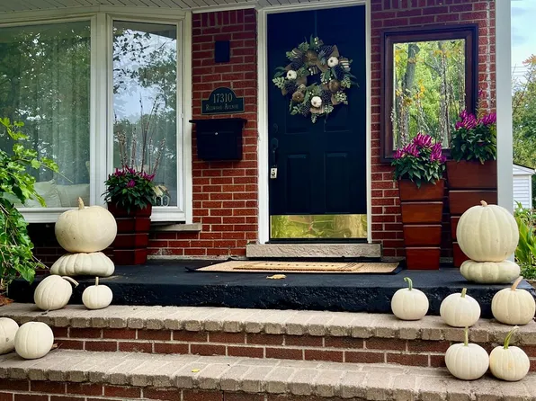 17310 Redwood Ave, Southfield, MI 48076