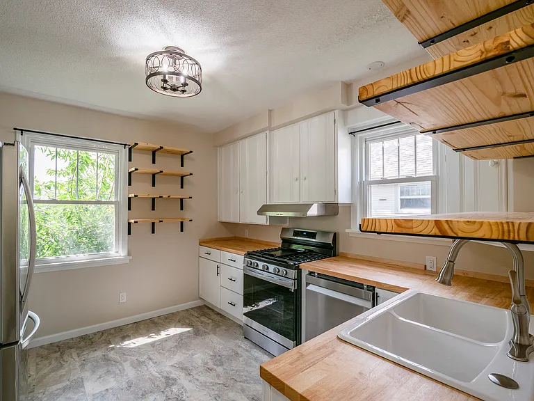 1246 N St SW — Photo 4