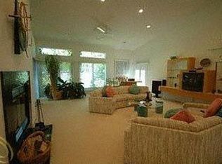 4554 Walden Dr, Bloomfield Hills, MI
