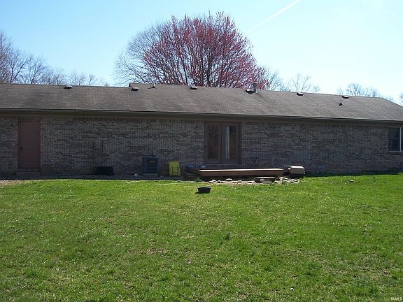 2nd image of 805 Meadowview Dr