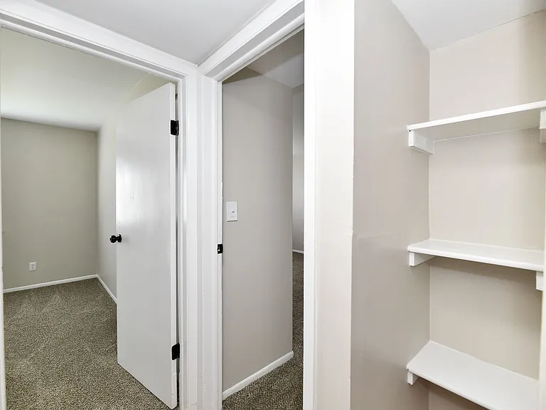 The Cedars Apartment Homes — Photo 42