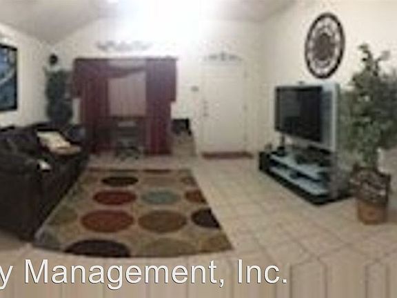 2nd image of 4910 Heather Ln APT B