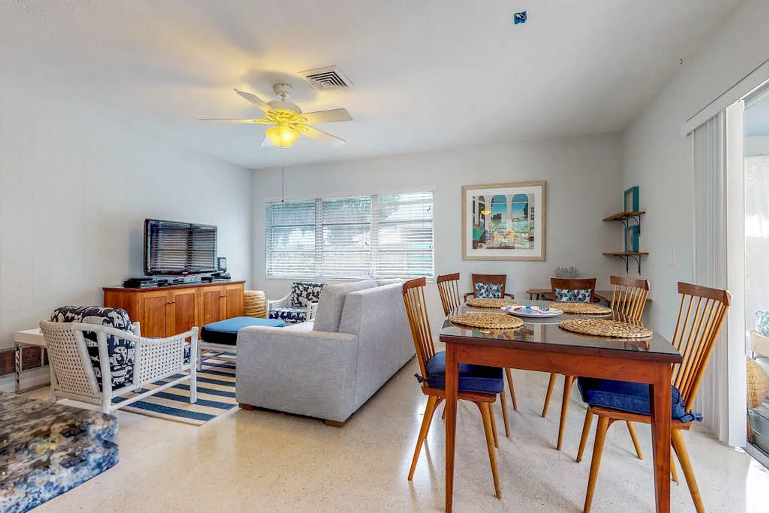 2 bed, 2.0 bath, 1399 sqft, $9,013 — Photo 1