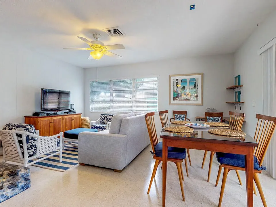 105 Mangrove Ave #ID1591543P